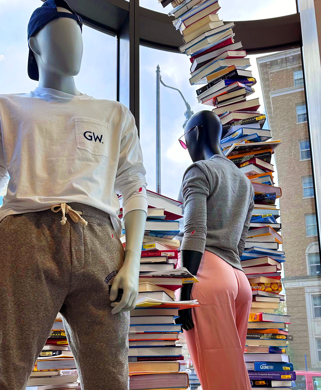 George Washington Bookstore - Image 4